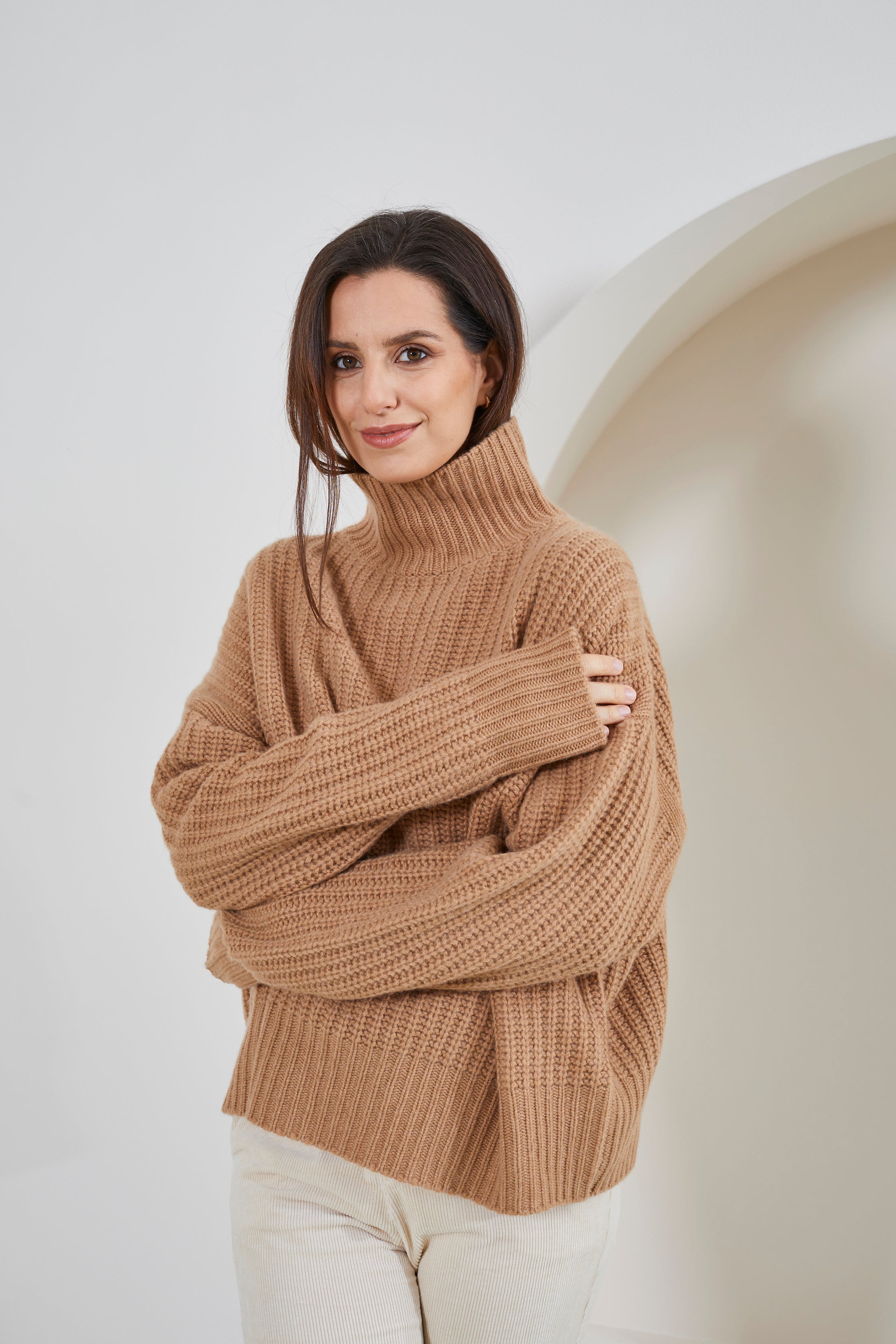 Cashmere Pullover Tara Cognac – Damen Rollkragen aus 12-fädigem